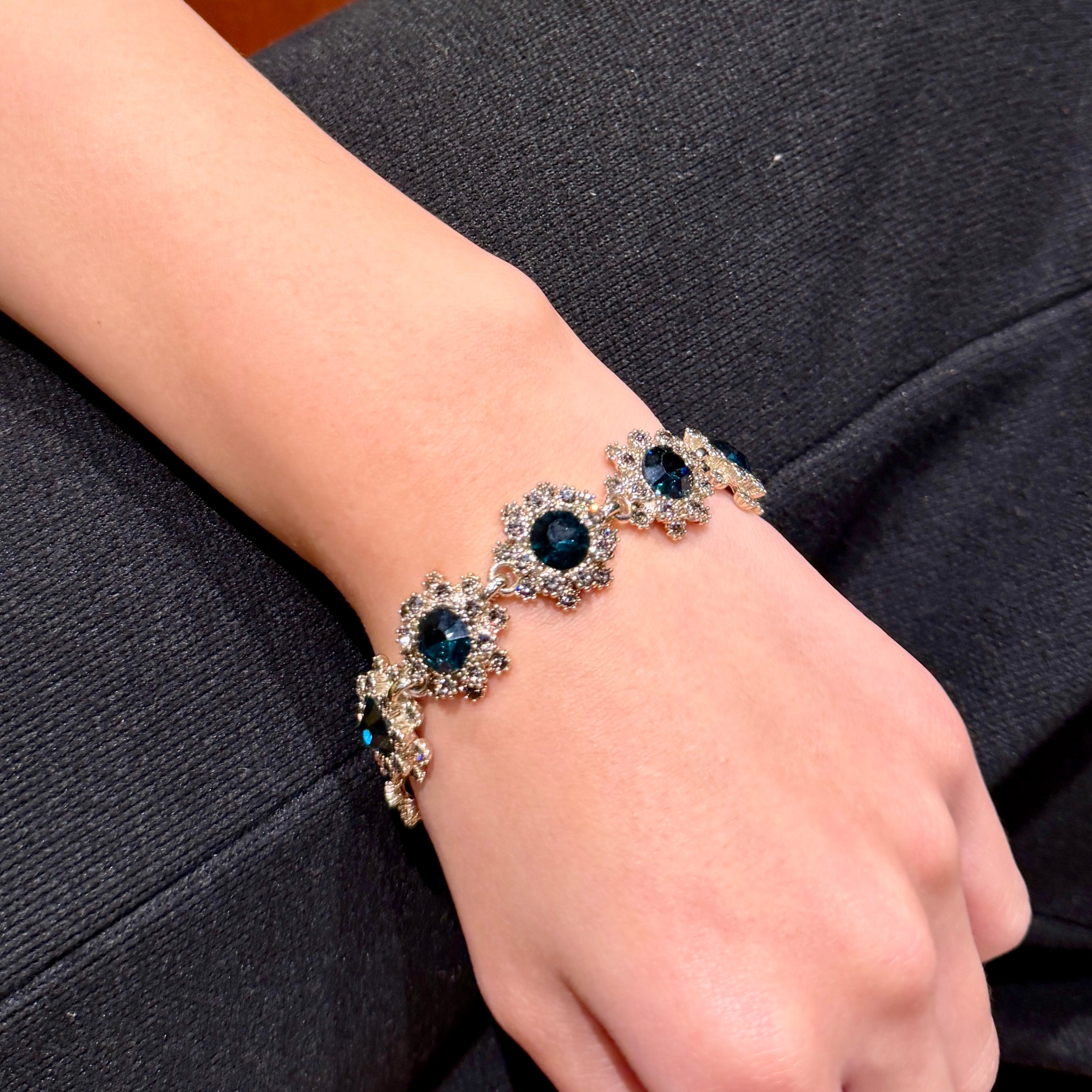 MIDNIGHT BLOOM BRACELET