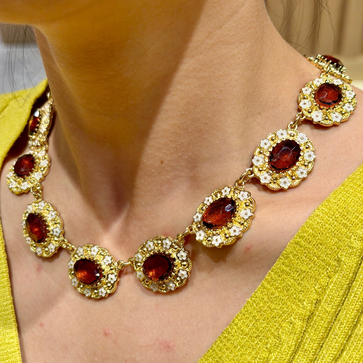 GOLDEN EMBER NECKLACE