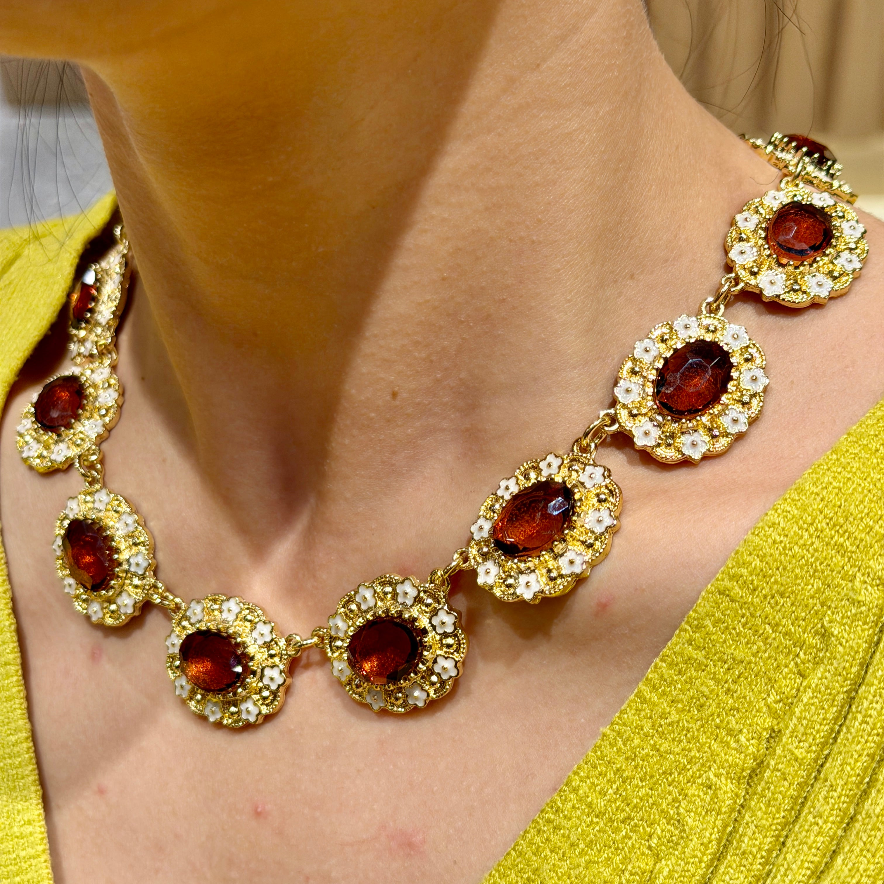 GOLDEN EMBER NECKLACE