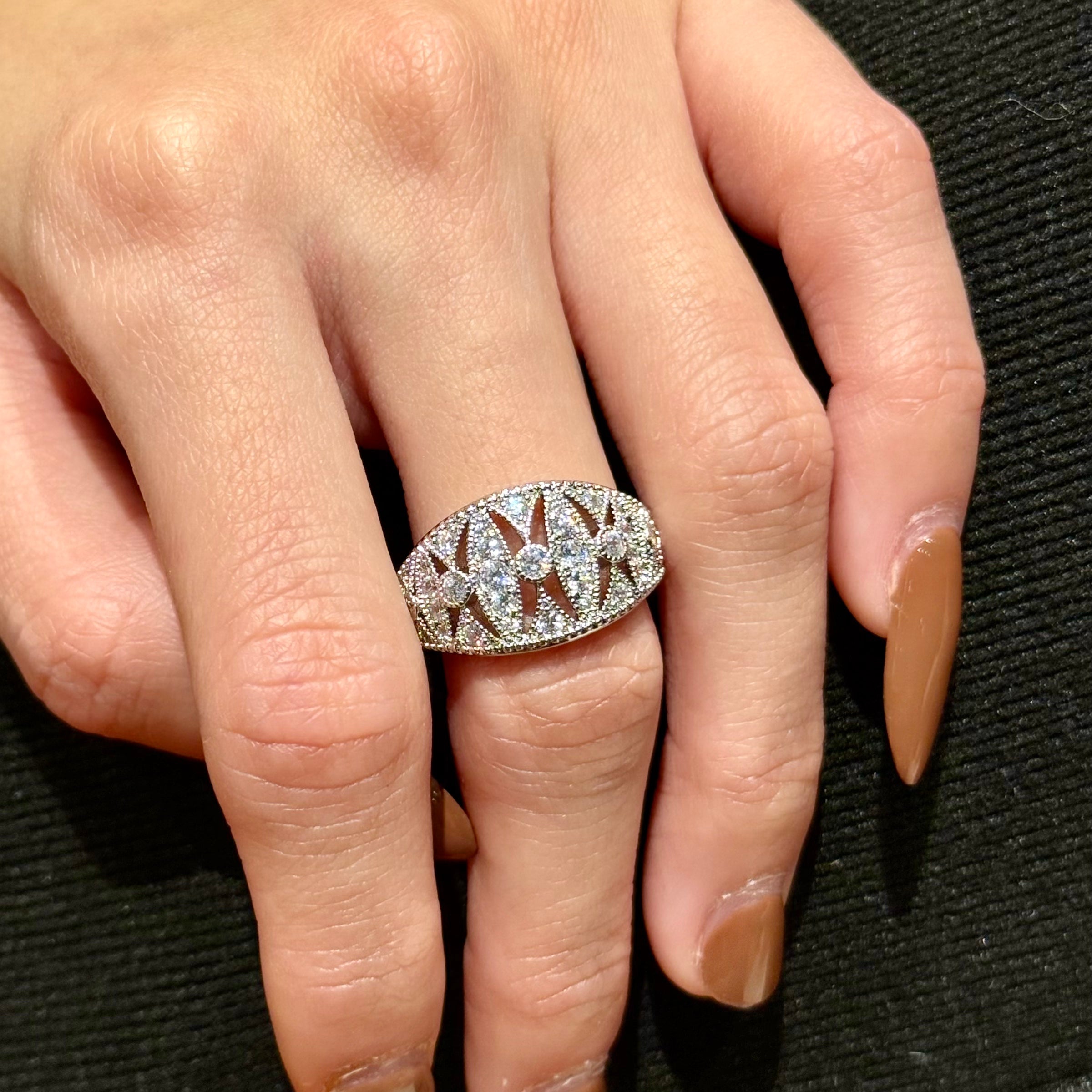 CELESTIAL VEILAND RING