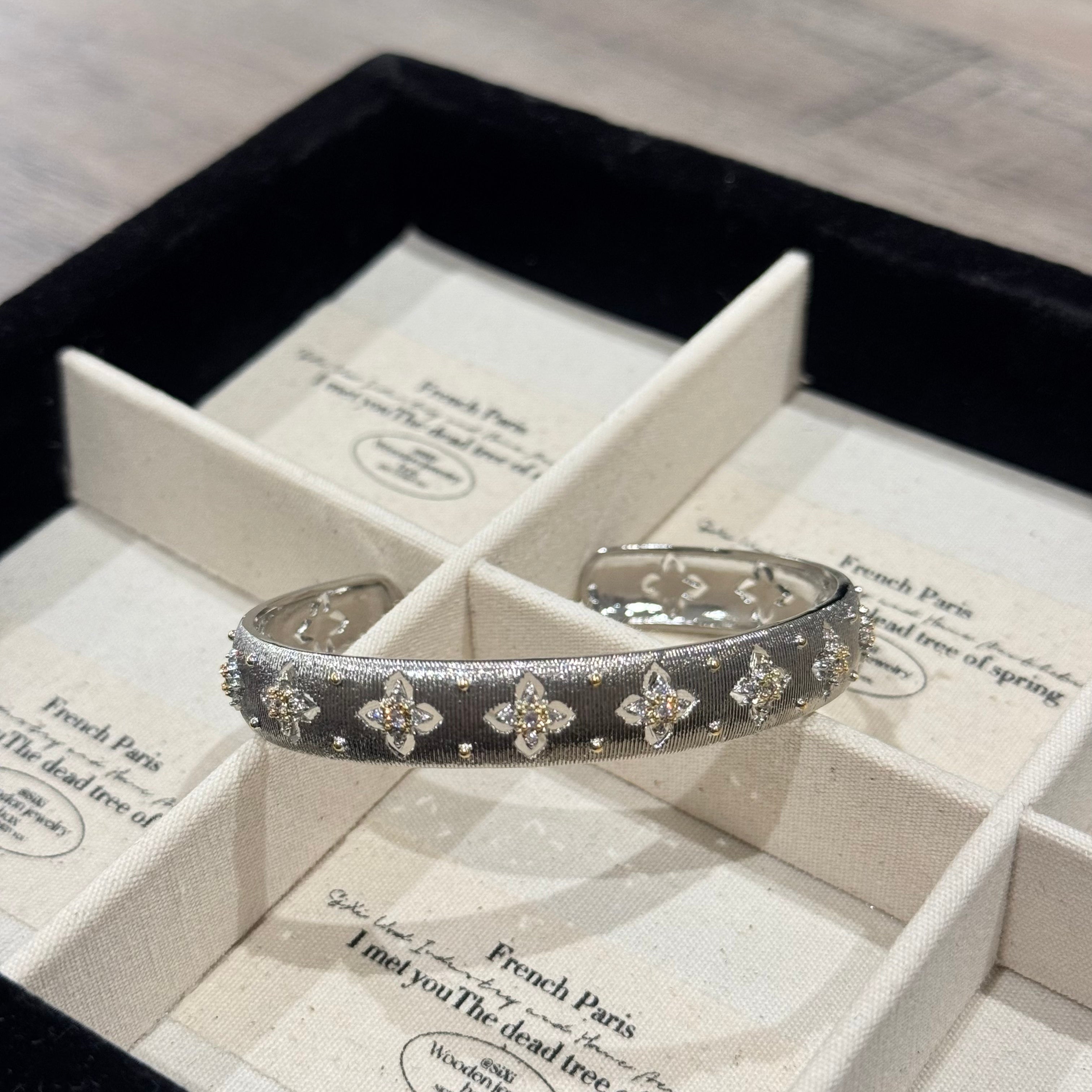 ETHEREAL CREST BRACELET