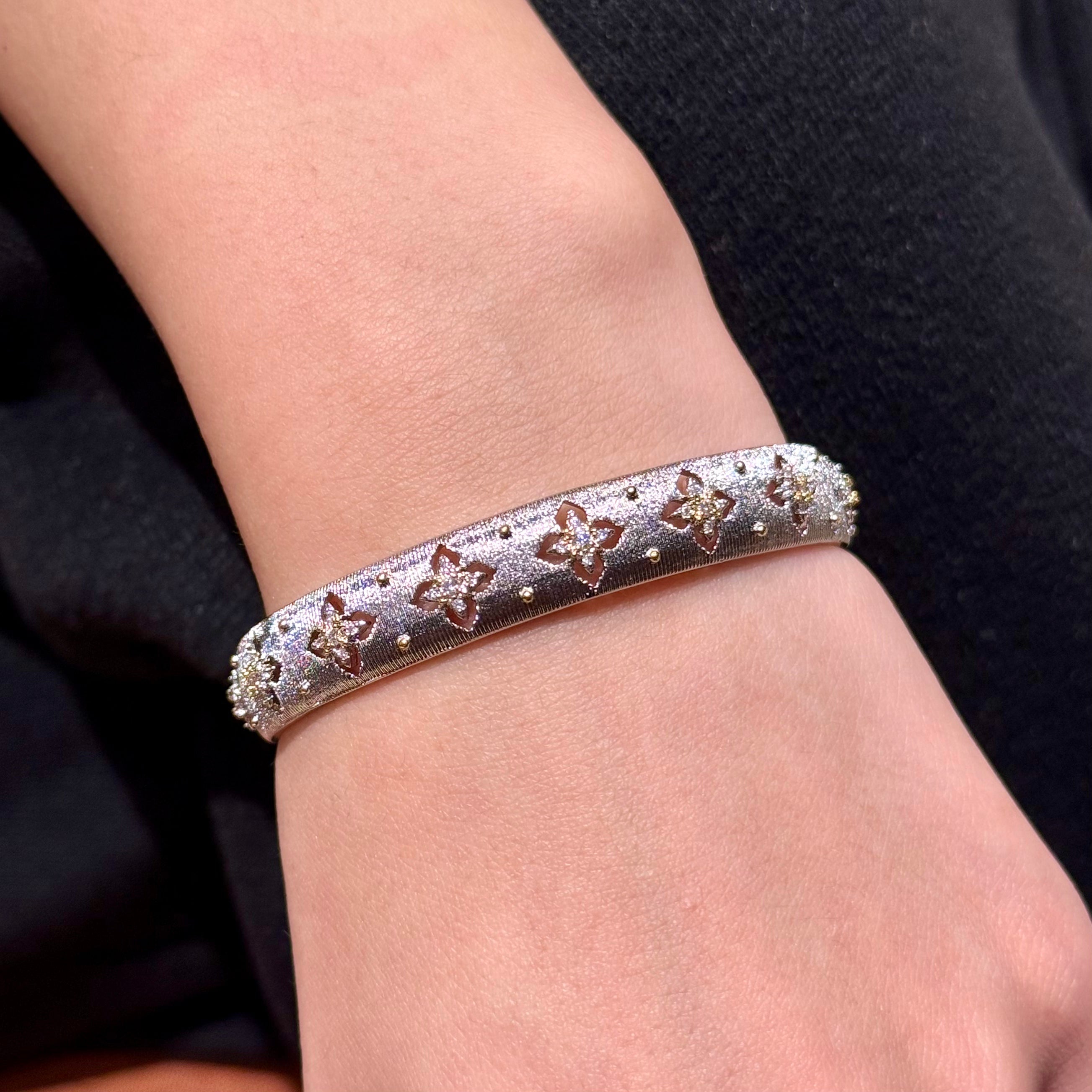 ETHEREAL CREST BRACELET