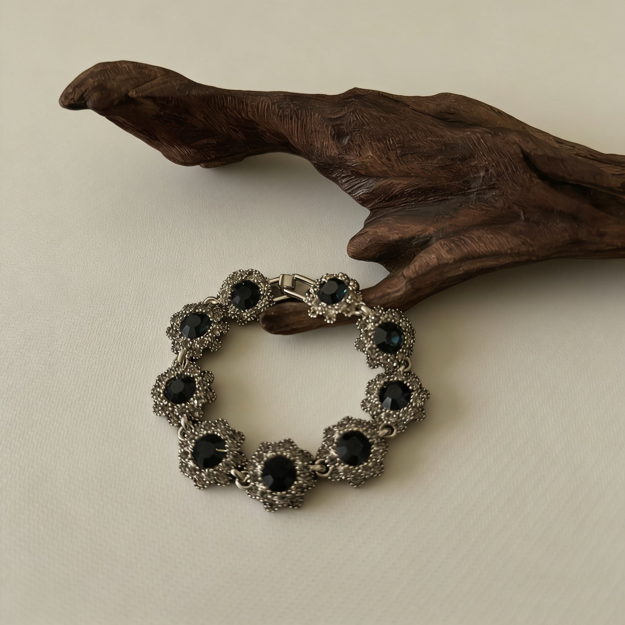 MIDNIGHT BLOOM BRACELET