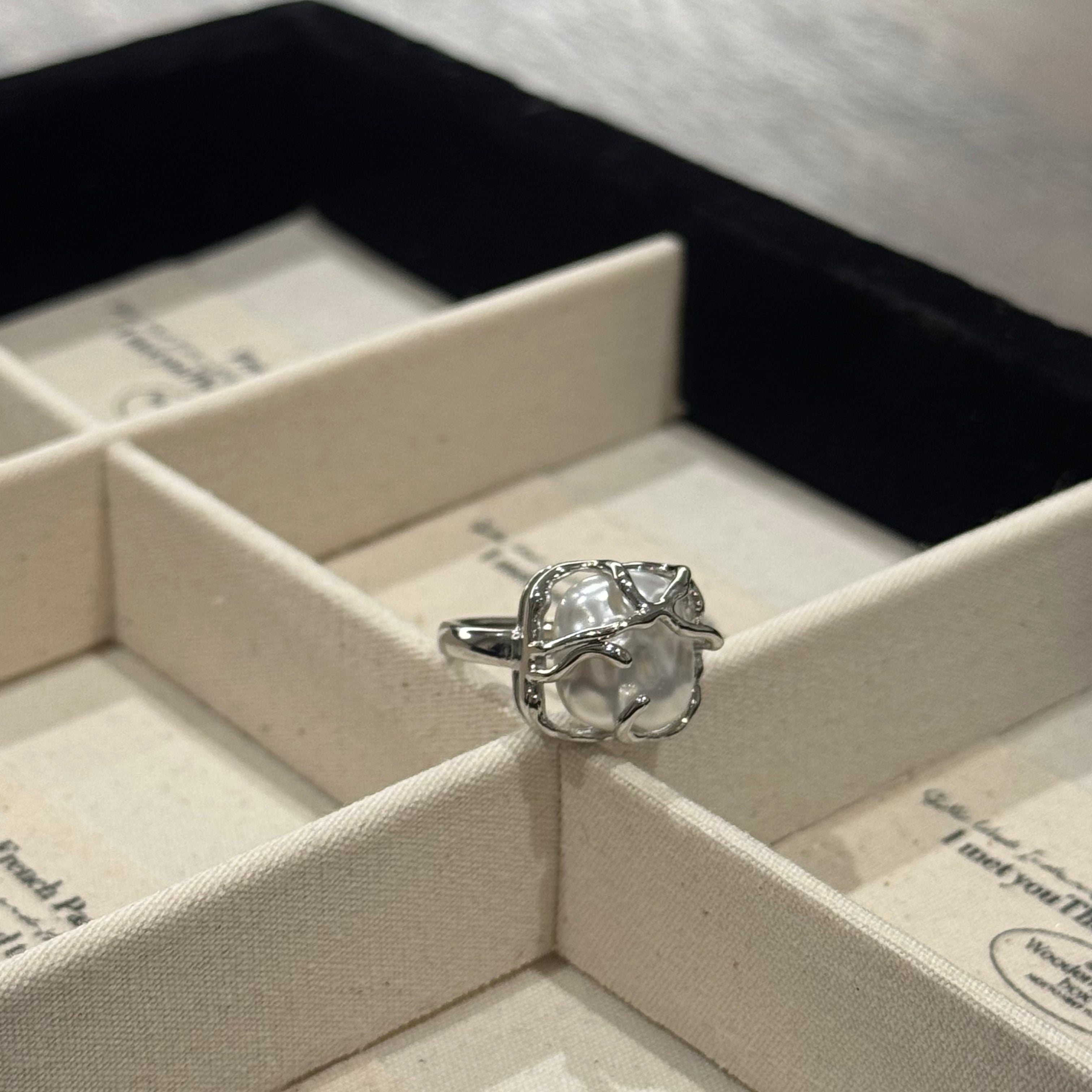 PEARL MIRAGEDEN RING