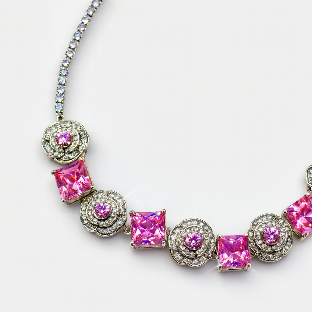 ROSE ELEGANCE NECKLACE