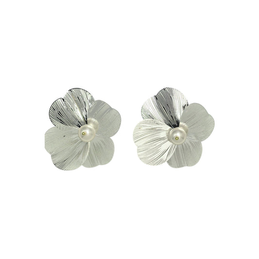 PEARL BLOSSOM EARRING